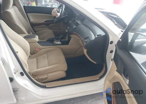 2011 Honda Accord 2.4 Ex z USA, uszkodzony, nr VIN 1HGCP2F77BA104430